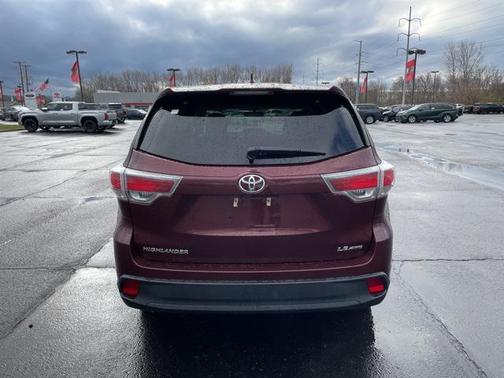 2016 Toyota Highlander LE Plus
