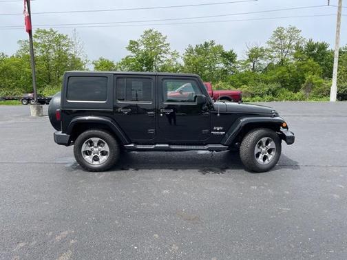 2018 Jeep Wrangler JK Unlimited Sahara