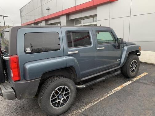 2006 Hummer H3 Base