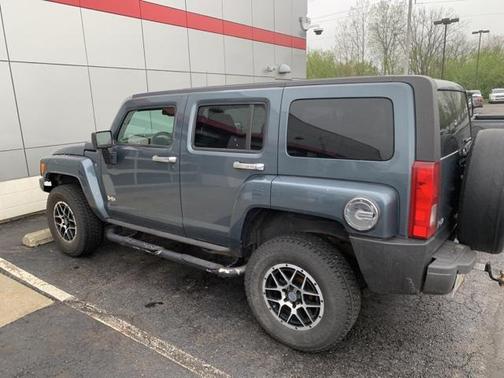 2006 Hummer H3 Base