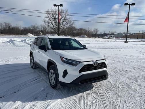 2024 Toyota RAV4 LE