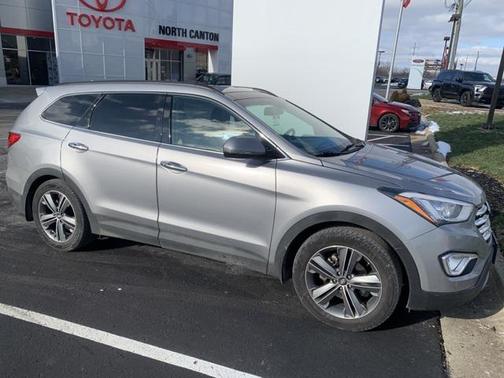 2016 Hyundai SANTA FE SE