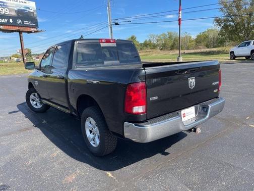 2019 RAM 1500 SLT