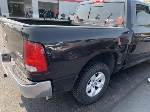 2019 RAM 1500 SLT