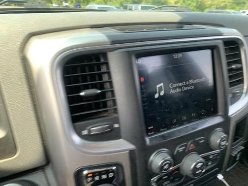 2019 RAM 1500 SLT