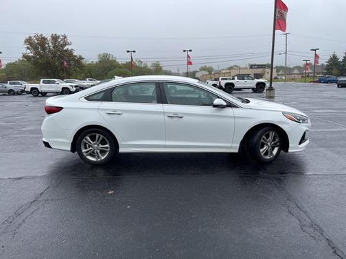 2018 Hyundai SONATA SEL