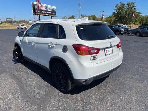 2017 Mitsubishi Outlander Sport 2.0 LE