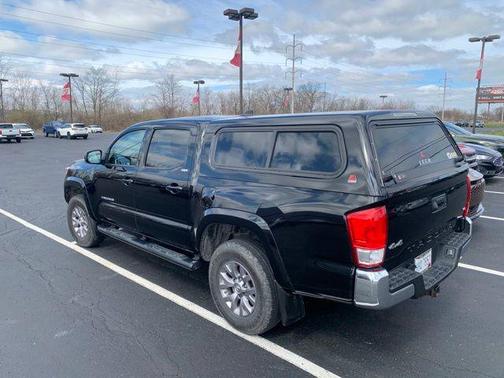 Black 2017 Toyota Tacoma SR5
