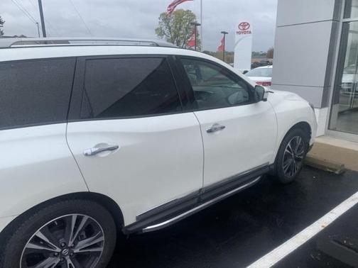 2018 Nissan Pathfinder Platinum