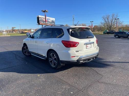 2018 Nissan Pathfinder Platinum