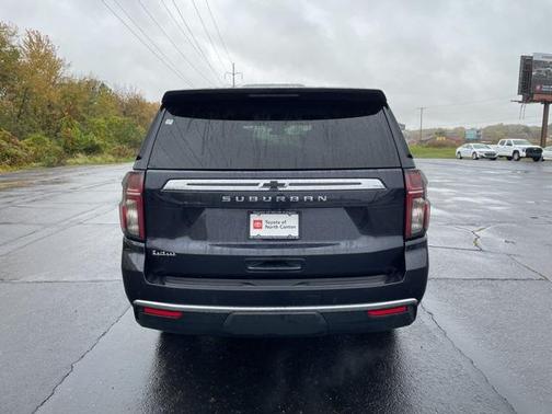 2023 Chevrolet Suburban LS