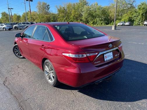 2015 Toyota Camry Hybrid SE
