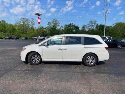 White 2015 Honda Odyssey EX-L