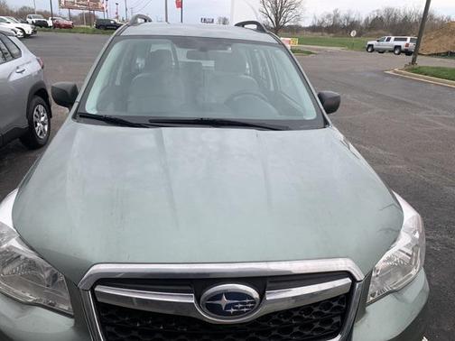 2016 Subaru Forester 2.5i