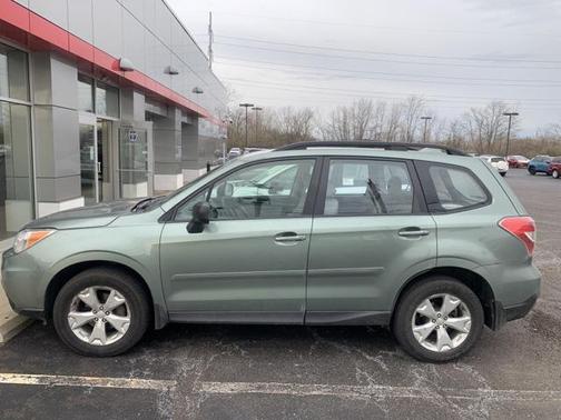 2016 Subaru Forester 2.5i
