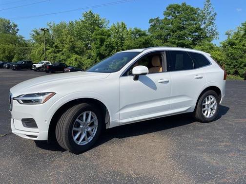 2019 Volvo XC60 T5 Momentum