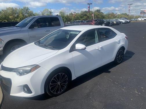 2015 Toyota Corolla S Plus