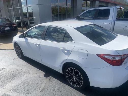 2015 Toyota Corolla S Plus