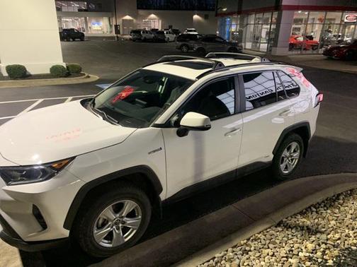 2020 Toyota RAV4 Hybrid XLE