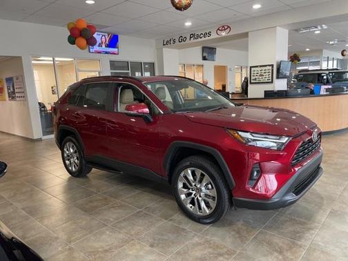 2025 Toyota RAV4 XLE Premium