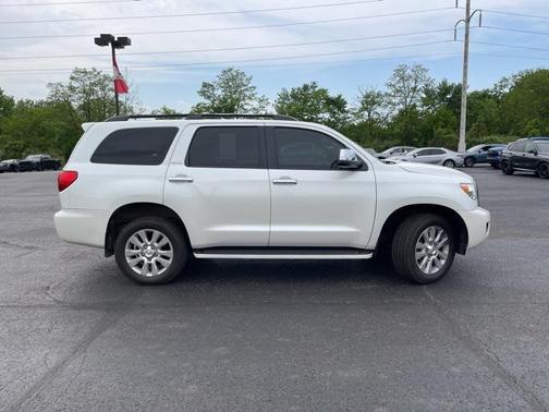 2017 Toyota Sequoia Platinum