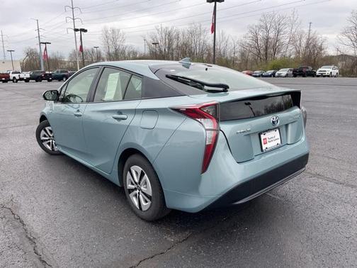 2016 Toyota Prius Three