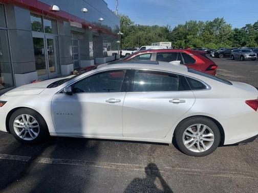 2017 Chevrolet Malibu 1LT