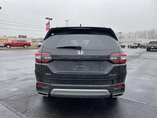 2025 Honda Pilot Elite