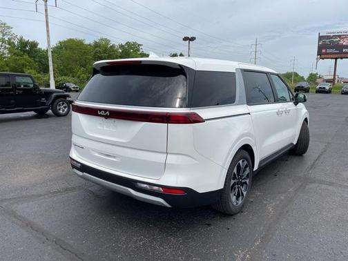 2022 Kia Carnival EX