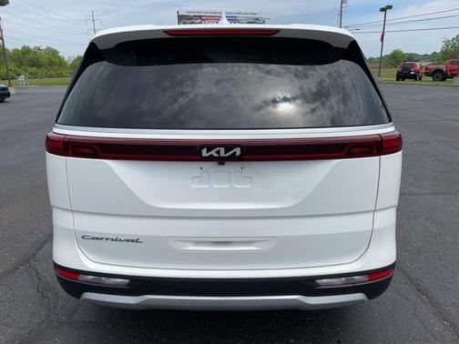 2022 Kia Carnival EX