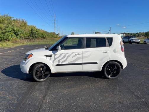 2011 Kia Soul +