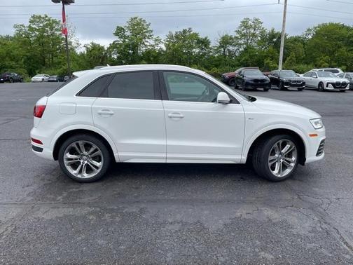 2017 Audi Q3 2.0T Prestige