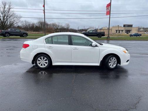 2011 Subaru Legacy Premium