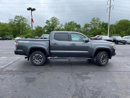2022 Toyota Tacoma TRD Sport