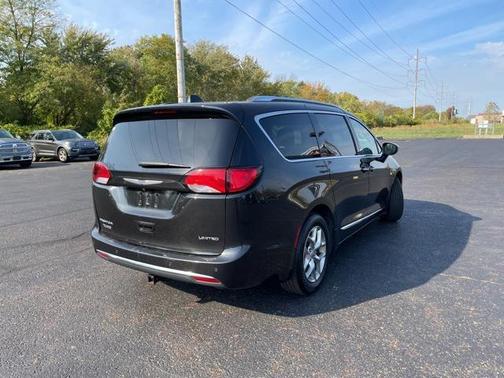 2018 Chrysler Pacifica Limited