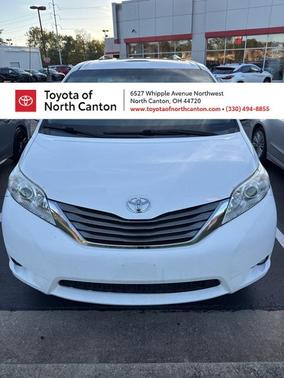 2014 Toyota Sienna XLE