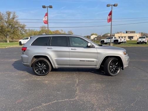 2020 Jeep Grand Cherokee Altitude