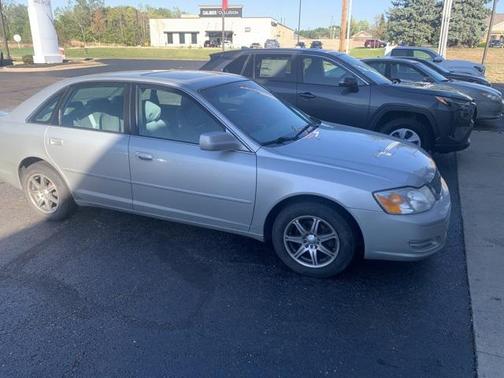 2000 Toyota Avalon XL