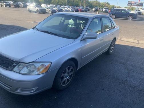 2000 Toyota Avalon XL