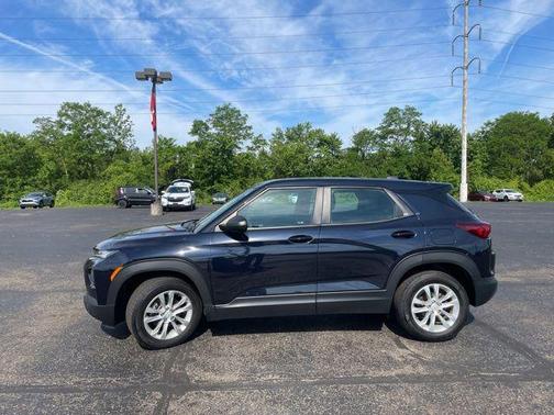 Midnight Blue Metallic 2021 Chevrolet Trailblazer LS