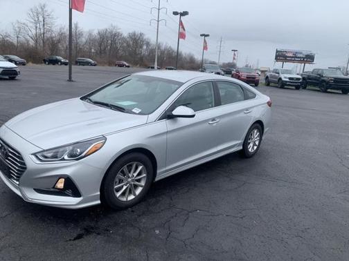 2018 Hyundai SONATA SE