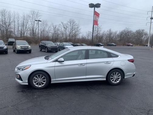2018 Hyundai SONATA SE