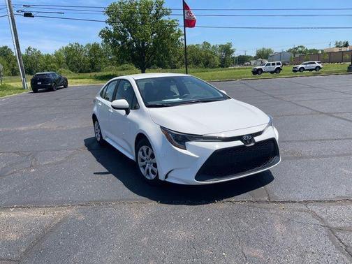 White 2022 Toyota Corolla LE