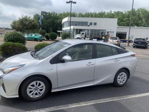 2017 Toyota Prius Two