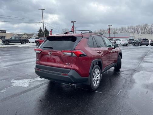 2025 Toyota RAV4 XLE Premium