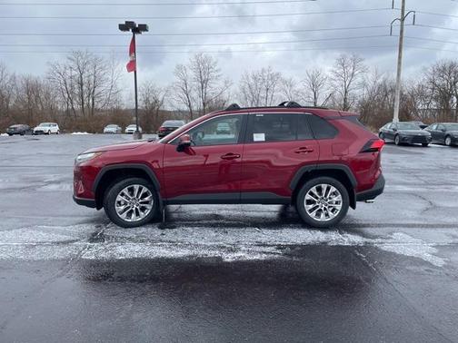 2025 Toyota RAV4 XLE Premium