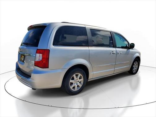 2012 Chrysler Town & Country Touring