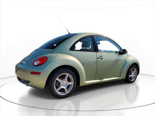 2010 Volkswagen New Beetle 2.5L