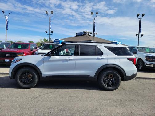 SPACE WHITE METALLIC 2026 Ford Explorer Tremor