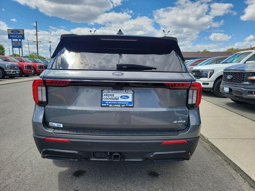 CARBONIZED GRAY METALLIC 2026 Ford Explorer ST-Line